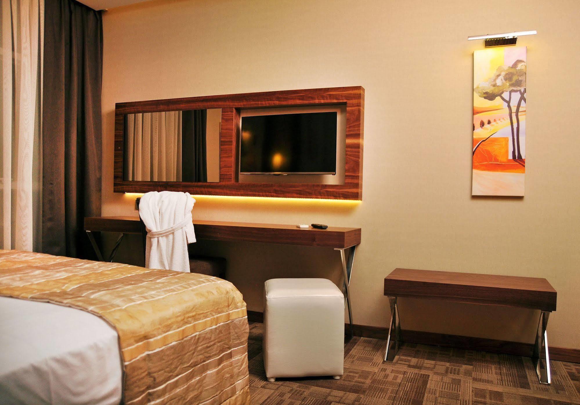 Avin Hotel Izmir Zewnętrze zdjęcie