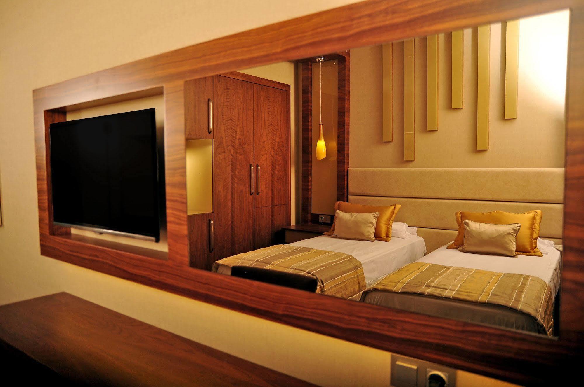 Avin Hotel Izmir Zewnętrze zdjęcie