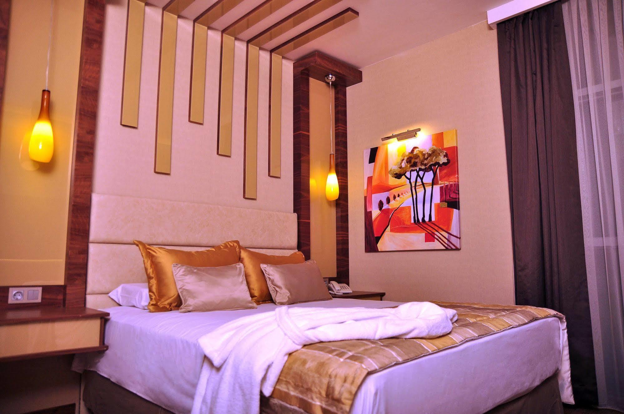 Avin Hotel Izmir Zewnętrze zdjęcie